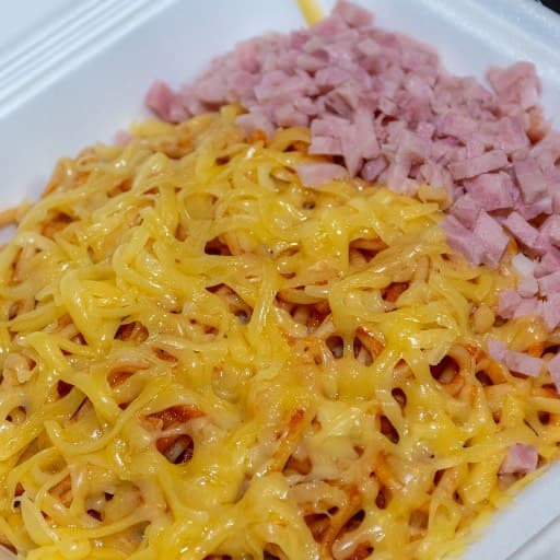 Espaguetis con Jamón — Ayayai, comida a domicilio