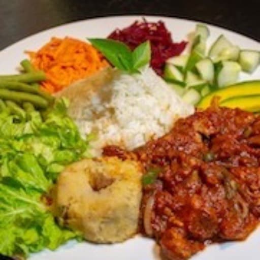 Fricasé de Cerdo — Ayayai, comida a domicilio