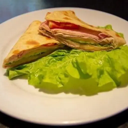 Pan Pita Jamón y Queso — Ayayai, comida a domicilio